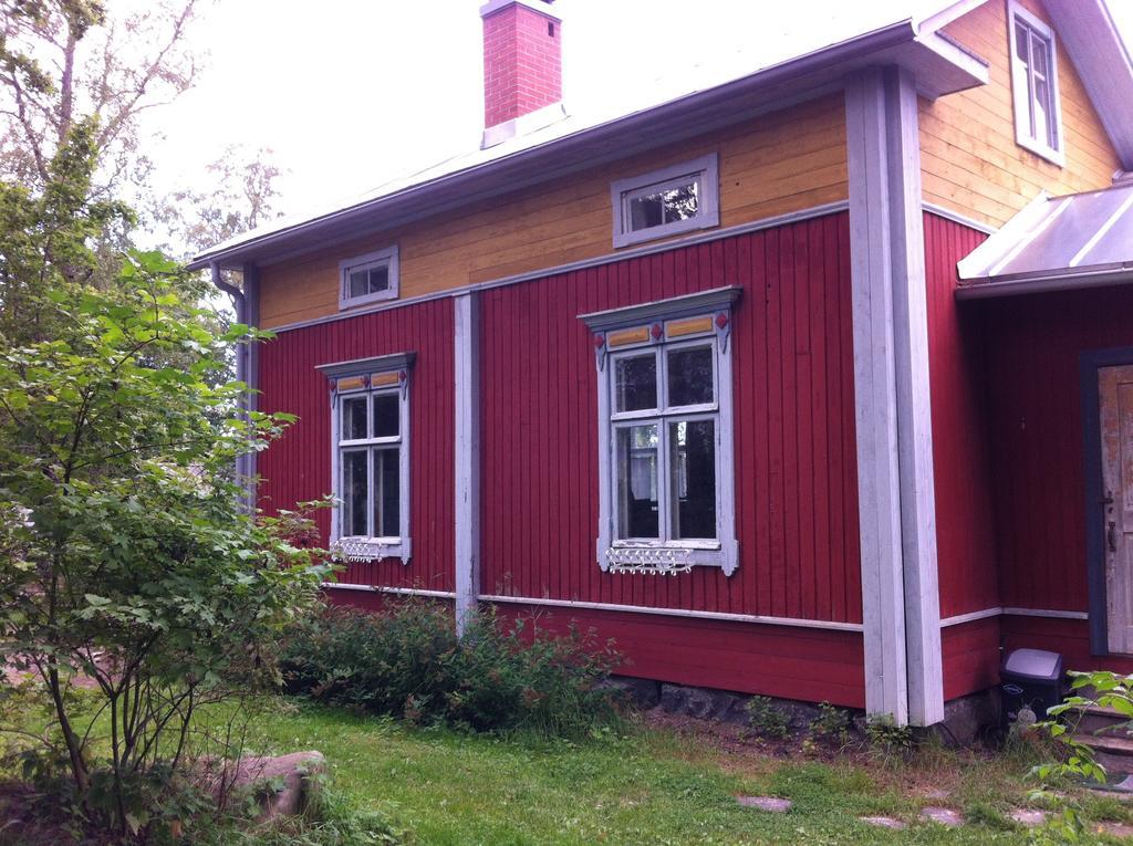 Hotel Brinkin Wanha Pappila Kokkola  Pokoj fotografie